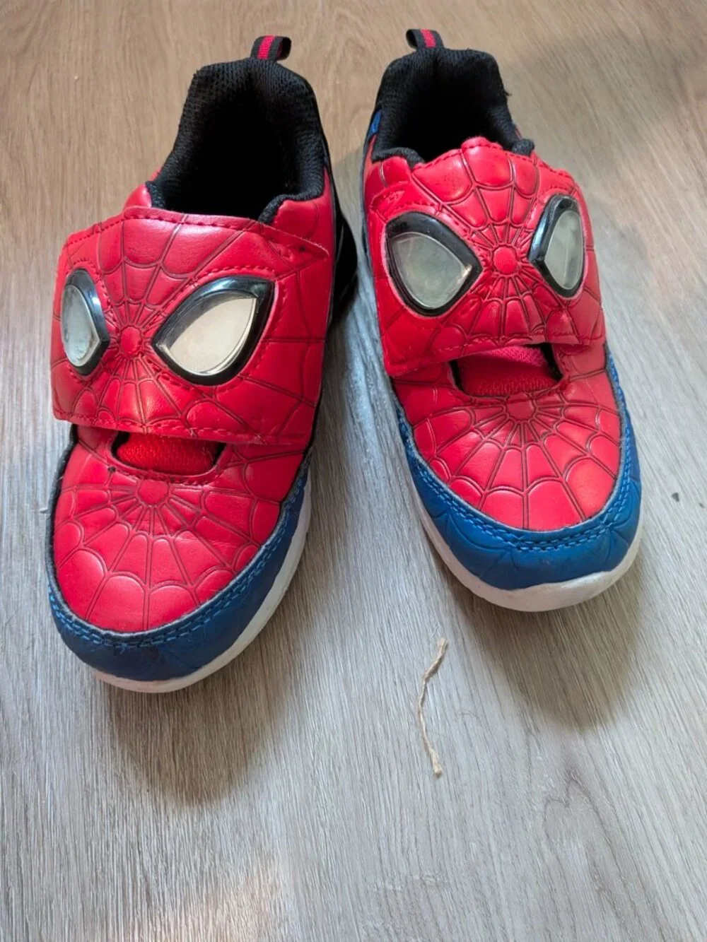 Marvel Spider-Man Toddler Boys Sneakers Size 12 Red Blue Web Print Shoes
